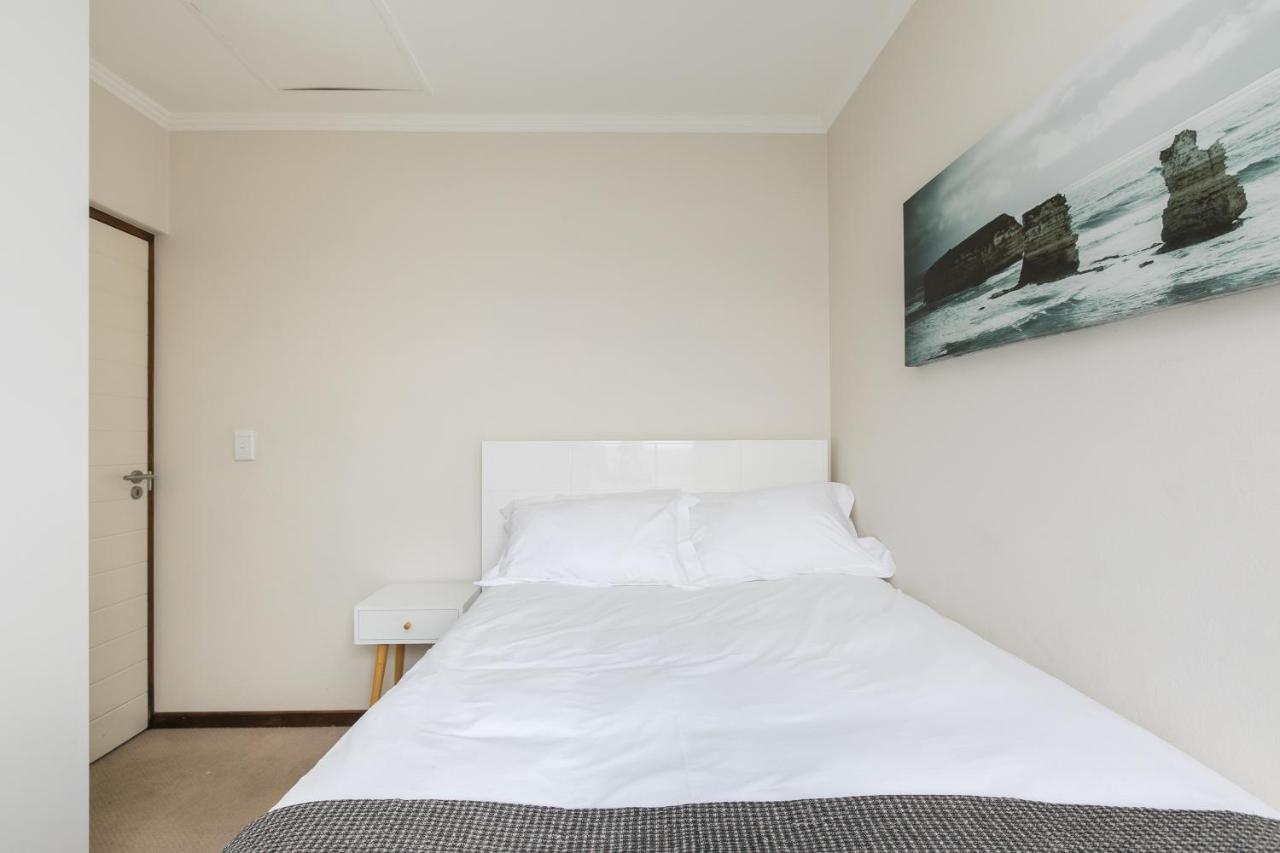 Modern Apartment In A Secure Golf Estate.Wifi Roodepoort Exterior foto
